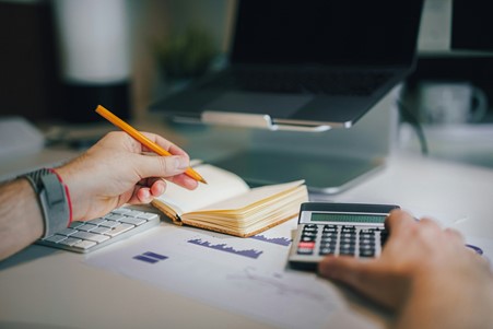 Eigen bedrijf gestart? Zo houd je grip op je geldzaken als ondernemer